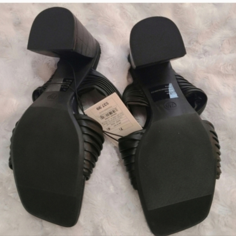 A New Day Jessa Block Heels Black - Picture 6 of 9